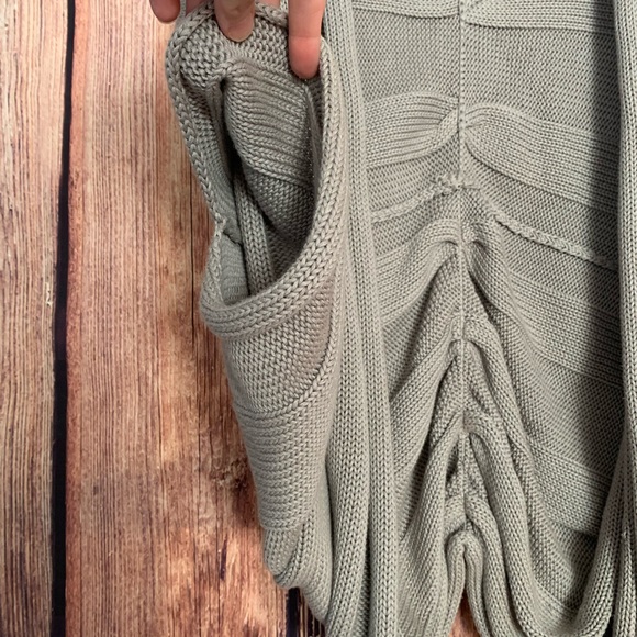 🌿5/$25 Sale Oatmeal Colored Wrap - Picture 2 of 4